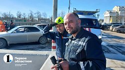 Челябинцы спасли провалившуюся под лед собаку на реке Миасс