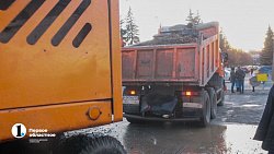 В центре Челябинска ограничили движение транспорта из‑за провала асфальта