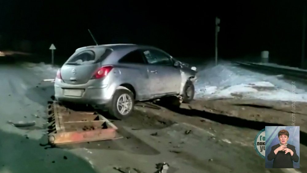 В Учалах машина снесла шлагбаум на переезде