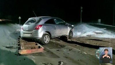 В Учалах машина снесла шлагбаум на переезде