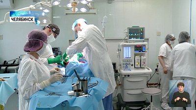 Врачи восстанавливают ткань после рака языка