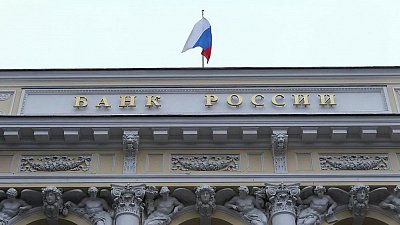 При покупке валюты на бирже физлицам придется платить 30% комиссии