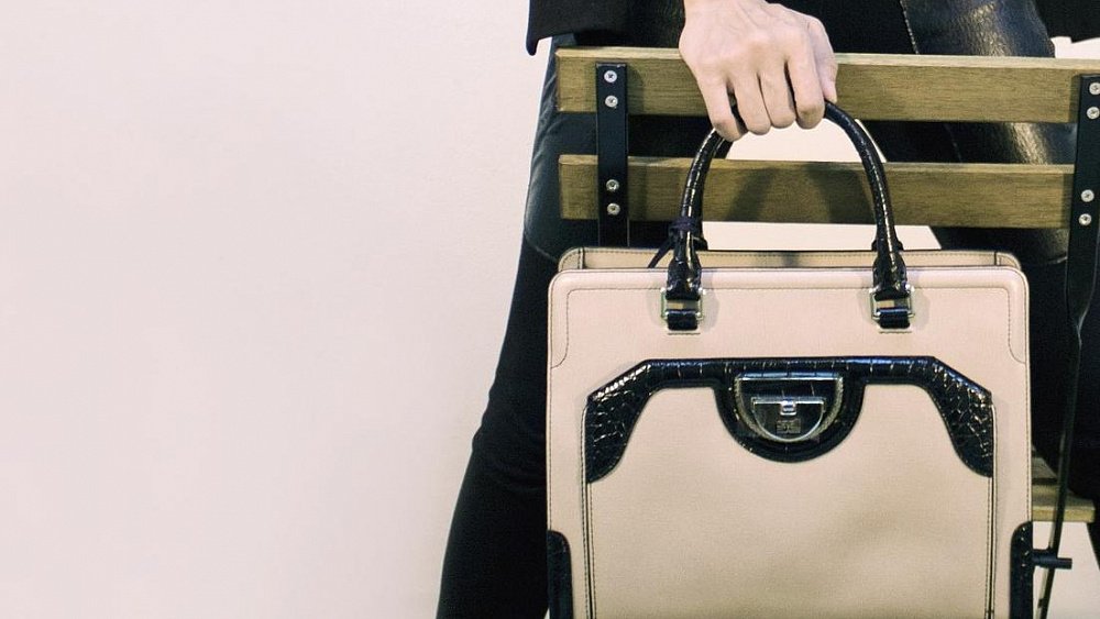 В Челябинске грабитель напал на 81‑летнюю женщину