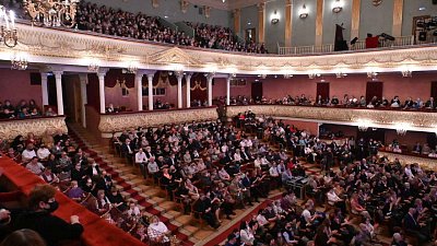 В Челябинской области разрешено продавать сто процентов билетов  в театры