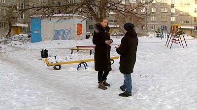 Ребенок истерит на улице, можно ли вмешаться?