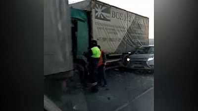 В Челябинской области на трассе М-5 столкнулись три автомобиля