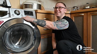 Мастер Маша из Челябинска чинит стиральные машины