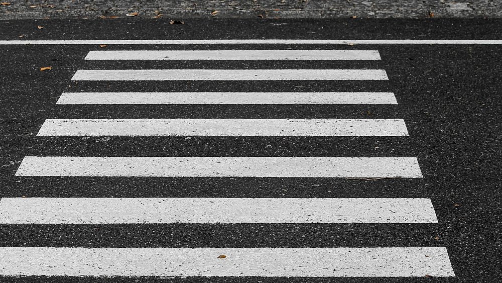 В Челябинске иномарка сбила школьника