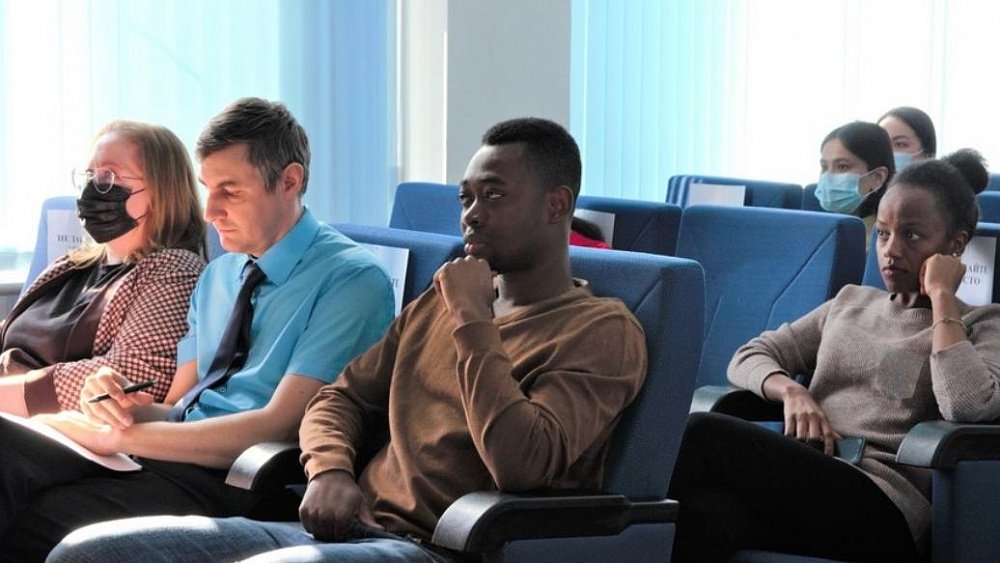 ЮУрГУ не будет повышать стоимость обучения для иностранцев