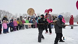 Южноуральцы празднуют Масленицу