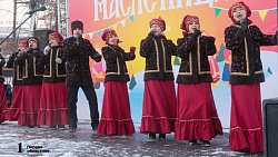 В Челябинске отпраздновали Масленицу: фоторепортаж