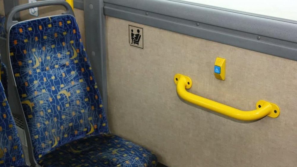 В Челябинске студенты опаздывают на учебу из‑за нехватки маршруток на северо-западе города