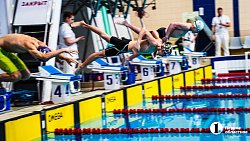 Южноуральцы завоевали два десятка медалей на чемпионате УрФО по плаванию