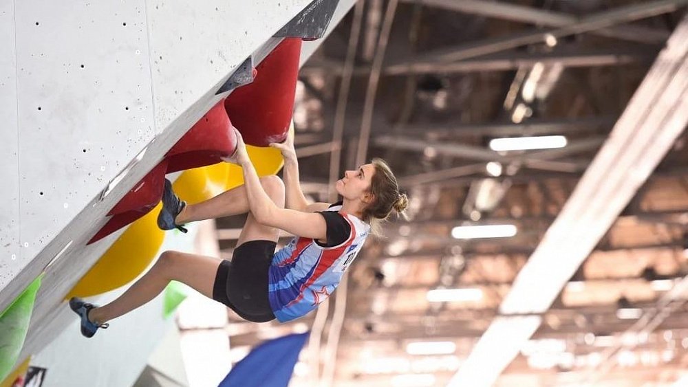 Спортсменка из Миасса завоевала титул чемпионки России в скалолазании