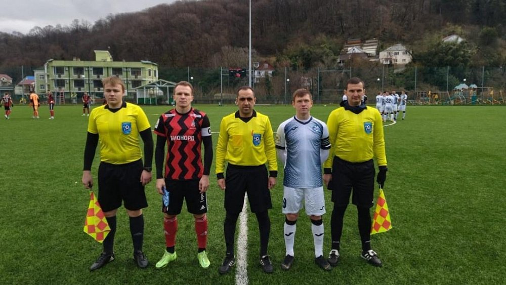 Футбольный клуб «Челябинск» сыграл вничью с «Амкаром» на сборе в Сочи