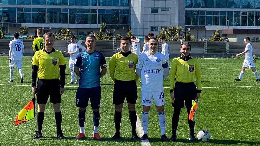 Футбольный клуб «Челябинск» обыграл «Оренбург-2» на сборах в Сочи