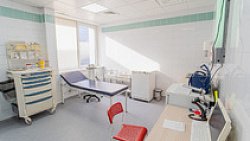 Больница или отель? Посмотрим на стационар, где лечат по полису ОМС