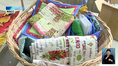 Жительница Миасса шьет в стиле пэчворк