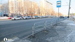 Обезопасить челябинцев на «остановке смерти» решили серыми заборчиками