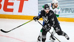 Хоккеисты челябинского «Трактора» уступили «Салавату Юлаеву» в первом матче серии плей‑офф Кубка Гагарина