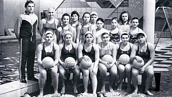 Ватерпольный клуб «Динамо-Уралочка» спустя 20 лет может вернуть себе чемпионский титул