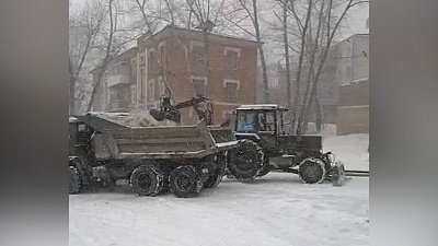 Жителей Златоуста попросили спешиться из-за снегопада