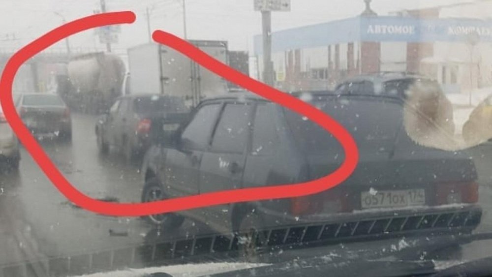 В Челябинске массовая авария парализовала движение в сторону Ленинского района