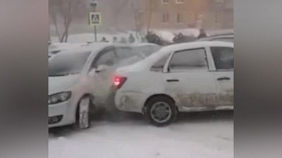 Алексей Текслер поручил провести проверку по массовому ДТП в Златоусте