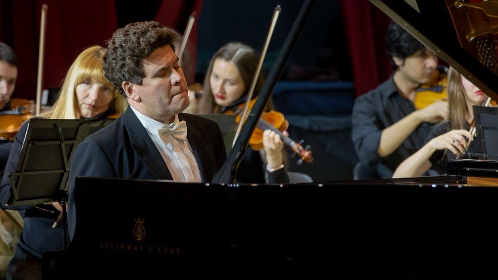 В Озерске впервые прошел международный фестиваль «Денис Мацуев представляет...»