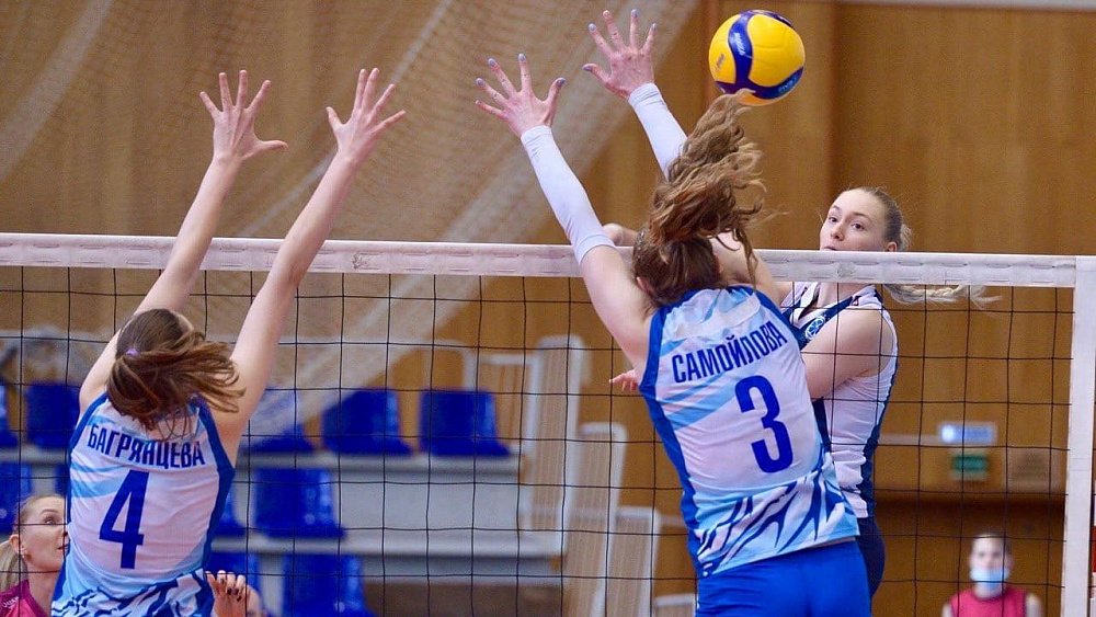 Волейболистки «Динамо-Метар» дали бой лидеру женской волейбольной суперлиги