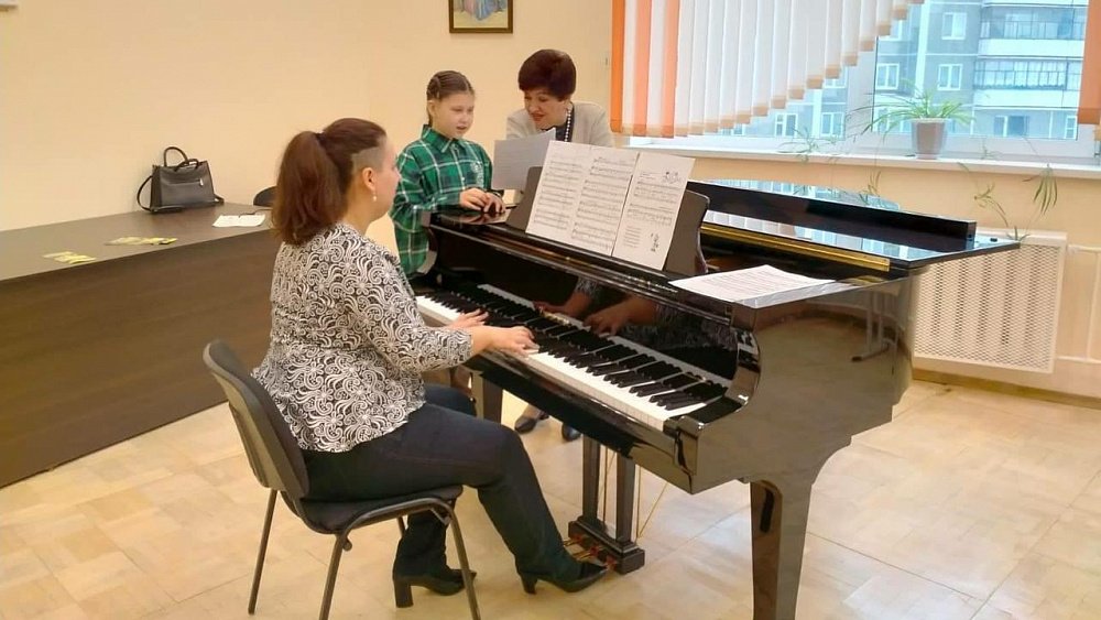 Учителя музыки в Челябинской области получат по миллиону рублей за переезд в провинцию