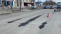 В Челябинске начали ямочный ремонт на дорогах