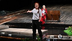 «Три сестры» в Театре драмы: потусторонний артхаус в болоте