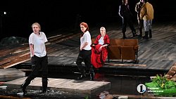 «Три сестры» в Театре драмы: потусторонний артхаус в болоте