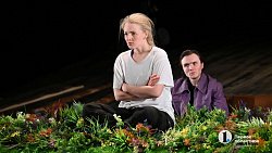 «Три сестры» в Театре драмы: потусторонний артхаус в болоте