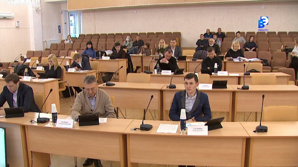 Сохранность зелёных насаждений обсудили депутаты