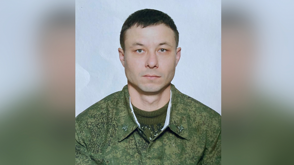 В Чебаркуле простились с погибшим на Украине старшим прапорщиком Антоном Глазковым