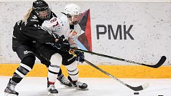 Хоккеистки «Белых медведиц» одержали сенсационную победу над питерской «Динамо-Невой»