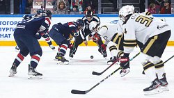 Хоккеисты «Металлурга» обыграли «Авангард» и вышли вперед в серии плей-офф Кубка Гагарина