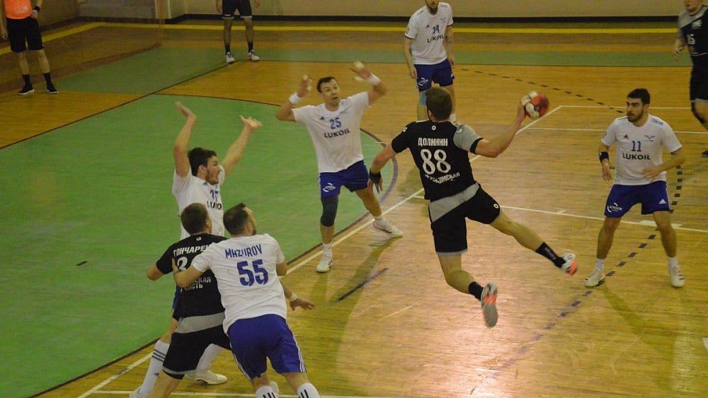 Гандбольный клуб «Динамо-Сунгуль» будет бороться за сохранение места в суперлиге