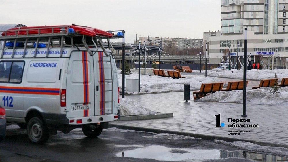 В Челябинске ребенок провалился под лед реки Миасс