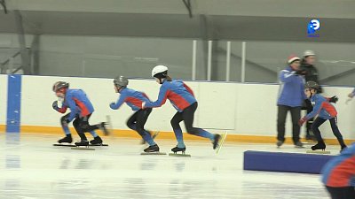 Конькобежцы Миасса вышли в финал Первенства России