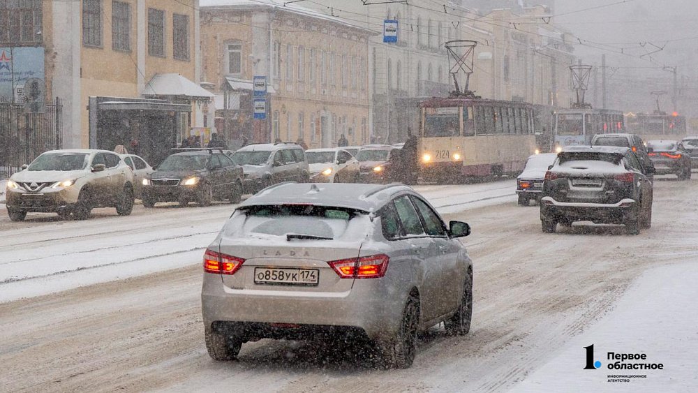 В Челябинске дороги обработают реагентами 