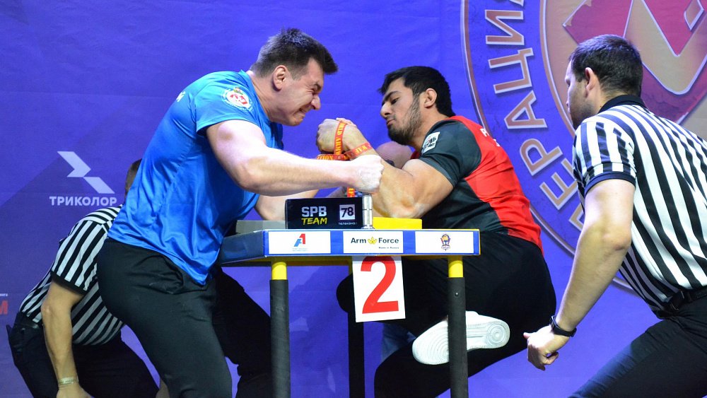 Южноуральские спортсмены завоевали золото на чемпионате России по армрестлингу