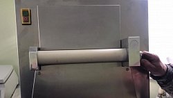 В Троицке женщине зажало руку в тестомесильной машине