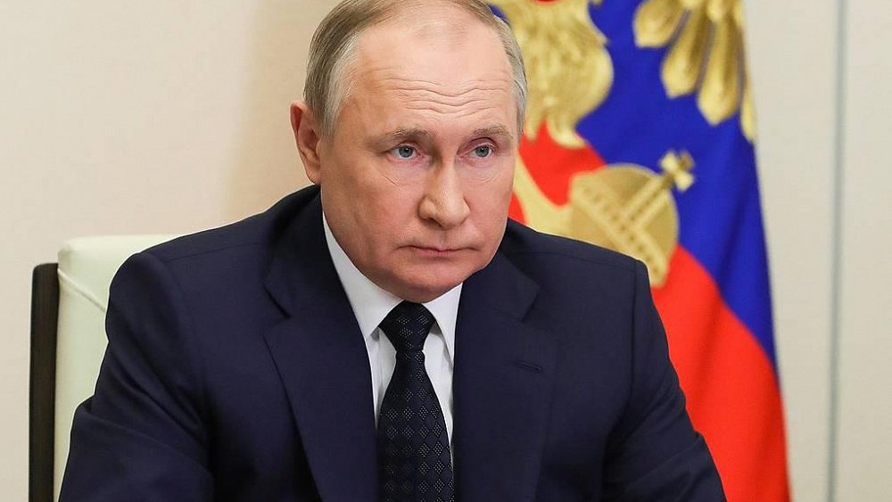 Владимир Путин обязал недружественные страны платить за газ в рублях