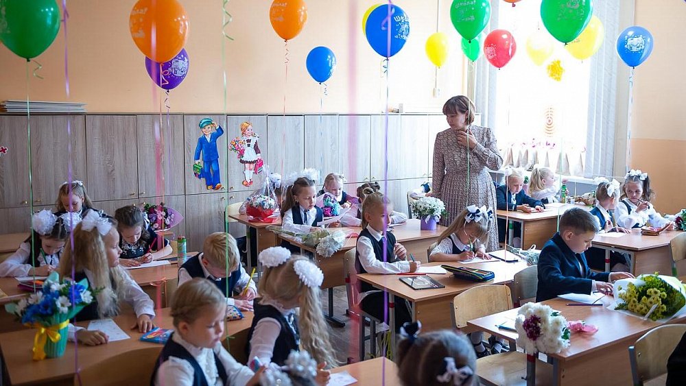 В Челябинске за первые полтора часа подано 3000 заявлений в первый класс