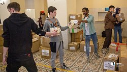 Волонтеры акции #МыВместе отправили гуманитарный груз для вынужденных переселенцев из ДНР и ЛНР