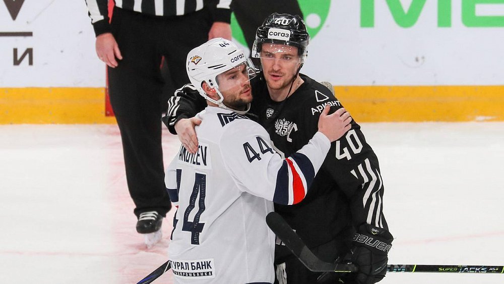 В финале Восточной конференции Кубка Гагарина встретятся два хоккейных южноуральских клуба