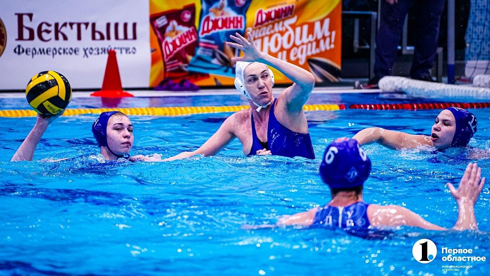 Ватерполистки «Динамо-Уралочки» уступили «Кинефу» в Кубке Евразии